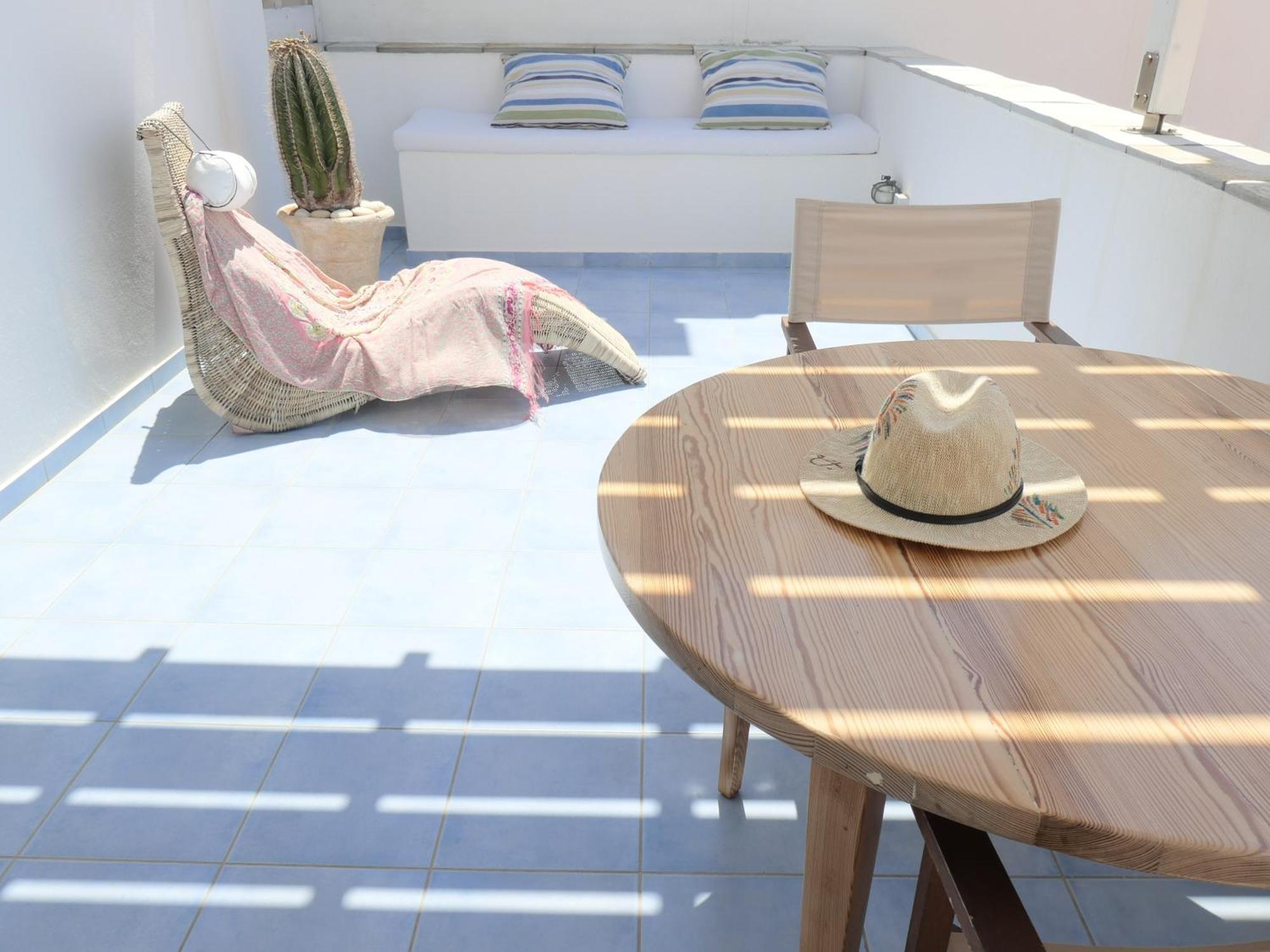 Naxos City Inaxos Studios, Viewing Apollo Temple. מראה חיצוני תמונה